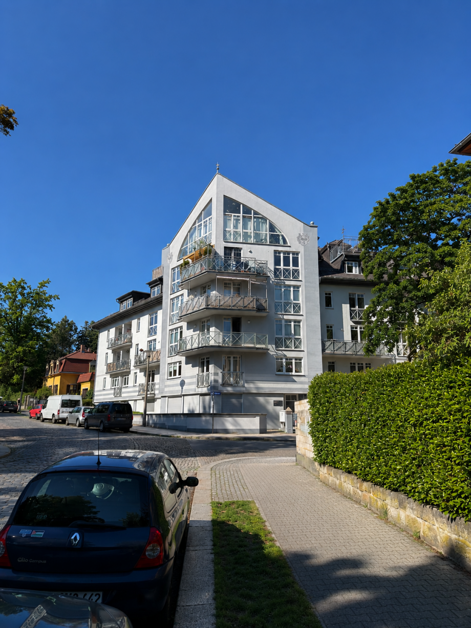 . Dachgeschosswohnung Dresden