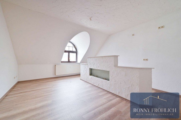 Wohnk�che Annaberg-Buchholz Dachgeschosswohnung Charmante Wohnung mit Wannenbad, Dusche & besonderem Wohnflair in zentraler Lage von Annaberg-Buchholz