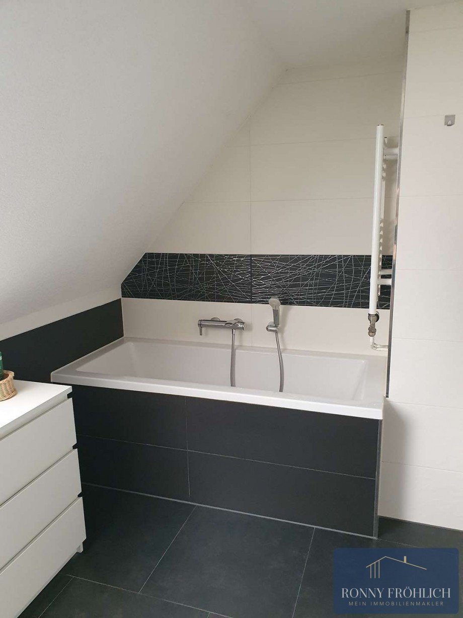 Bad DG 1-3 Mehrfamilienhaus Gersdorf