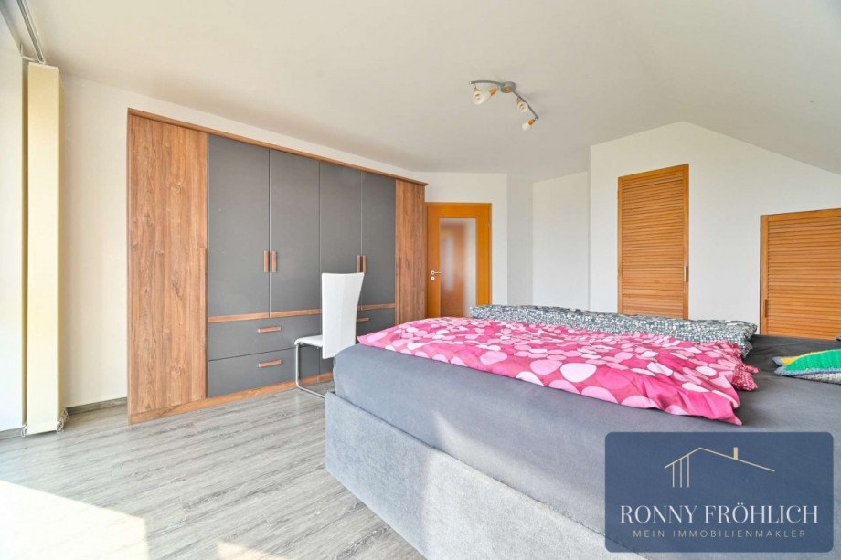 Schlafzimmer OG Einfamilienhaus Zwickau