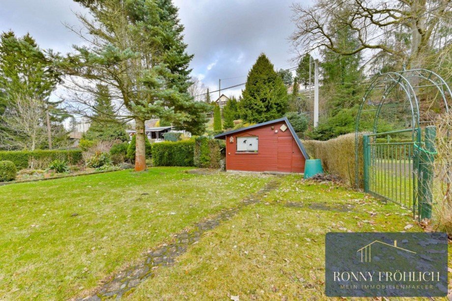 gro�er Garten mit Schuppen Haus Burkhardtsdorf