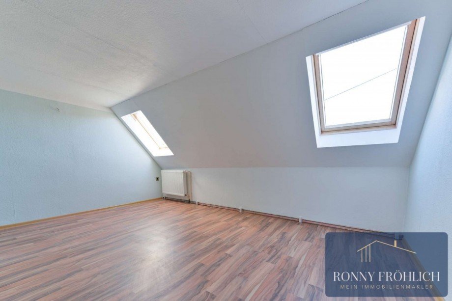 Schlafzimmer DG Doppelhaush�lfte Ehrenfriedersdorf