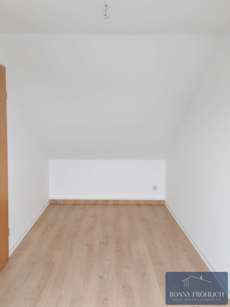 Ankleidezimmer_B�ro Dachgeschosswohnung Chemnitz