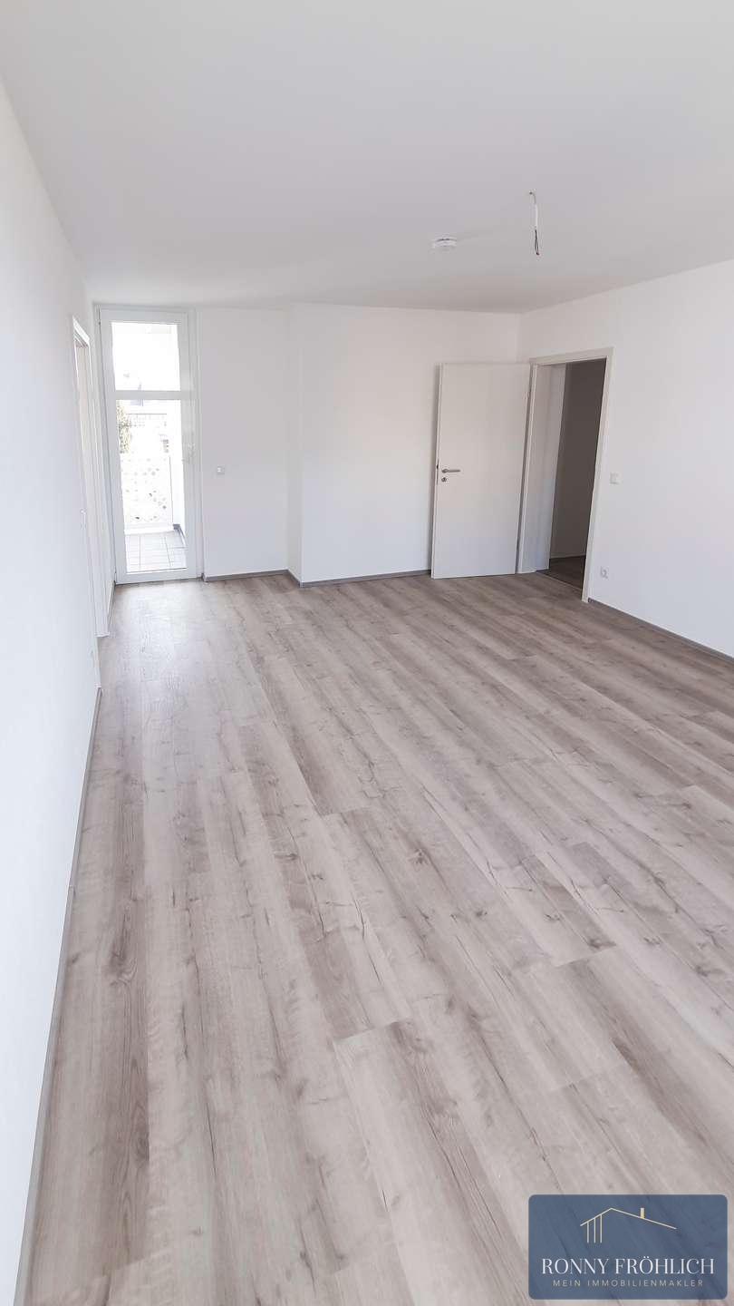 Wohnzimmer Wohnung Thalheim/Erzgeb.