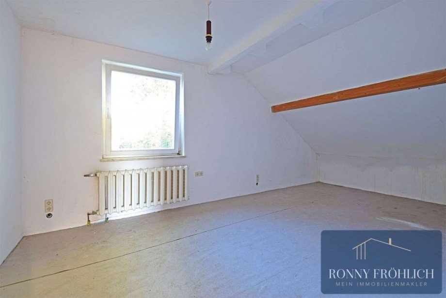 Zimmer 4 DG Einfamilienhaus Schlettau