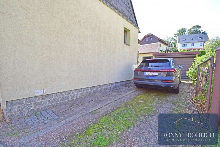 Hofeinfahrt Einfamilienhaus Burkhardtsdorf