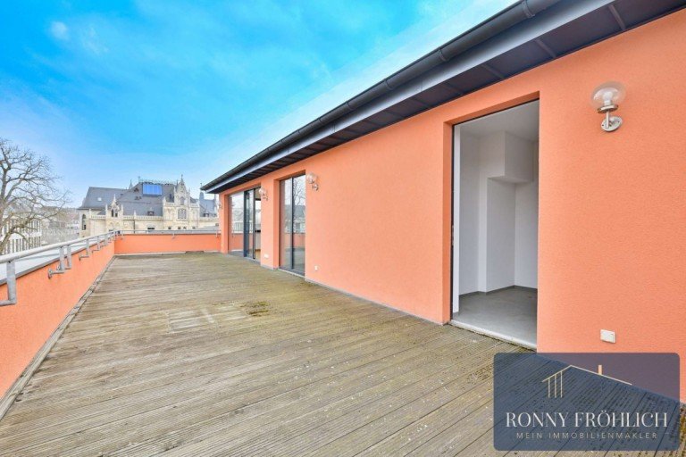 XXL-Dachterasse Chemnitz Penthousewohnung echtes Penthouse in Chemnitz, Aufzug, Dachterrasse, Stellplatz, Luxusausstattung neben dem Theater