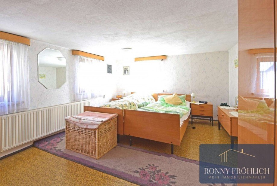 Schlafzimmer OG Einfamilienhaus Burkhardtsdorf