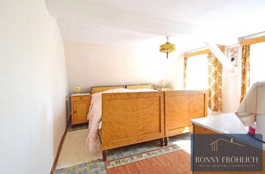 Schlafzimmer DG Einfamilienhaus Burkhardtsdorf