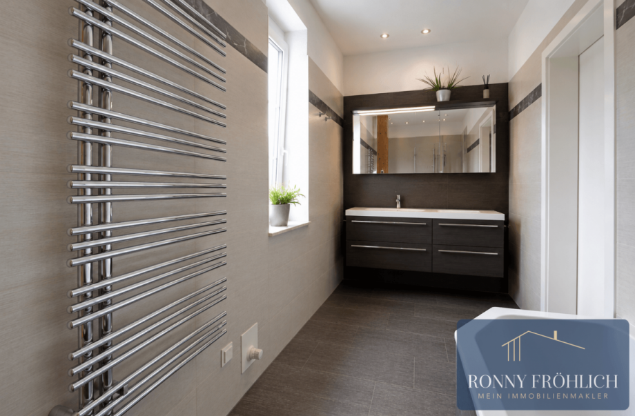 Badezimmer 2 Zweifamilienhaus Schneeberg