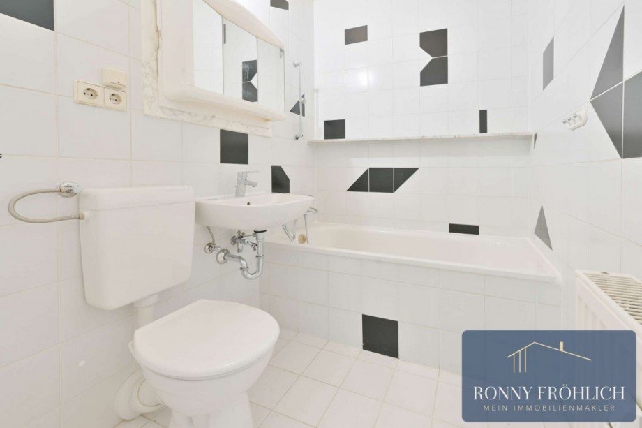 Bad mit Wanne Etagenwohnung Zw�nitz