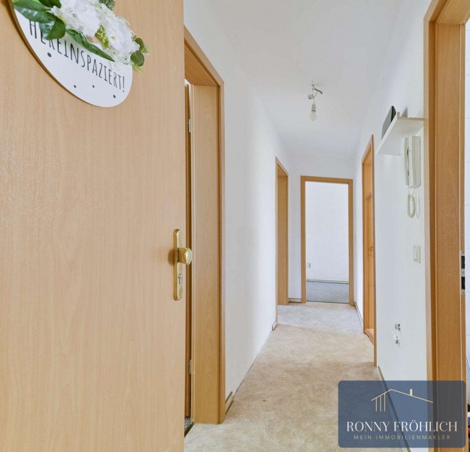 zentraler Flur Wohnung Sehmatal-Cranzahl