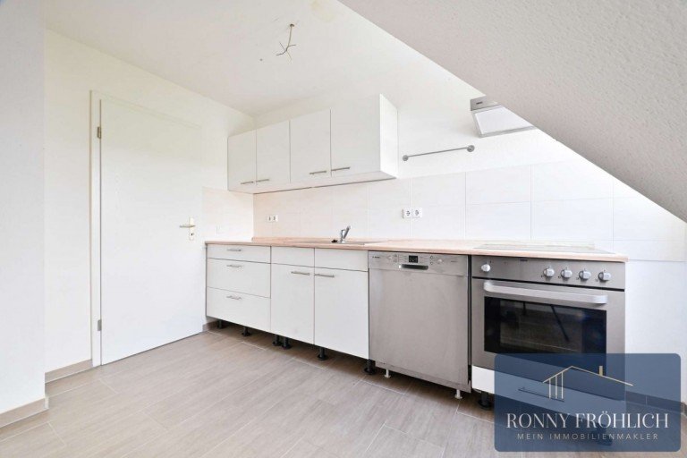 K�che Chemnitz Wohnung Gem�tliche 2-Raum-Wohnung mit Fernblick & Einbauk�che auf dem beliebten Ka�berg + Dachgeschoss