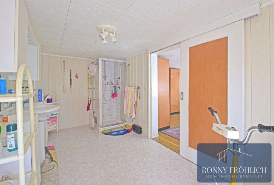 Badezimmer OG Einfamilienhaus Burkhardtsdorf