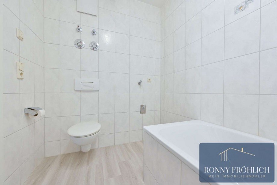 Badezimmer Erdgeschosswohnung Oelsnitz/Erzgebirge