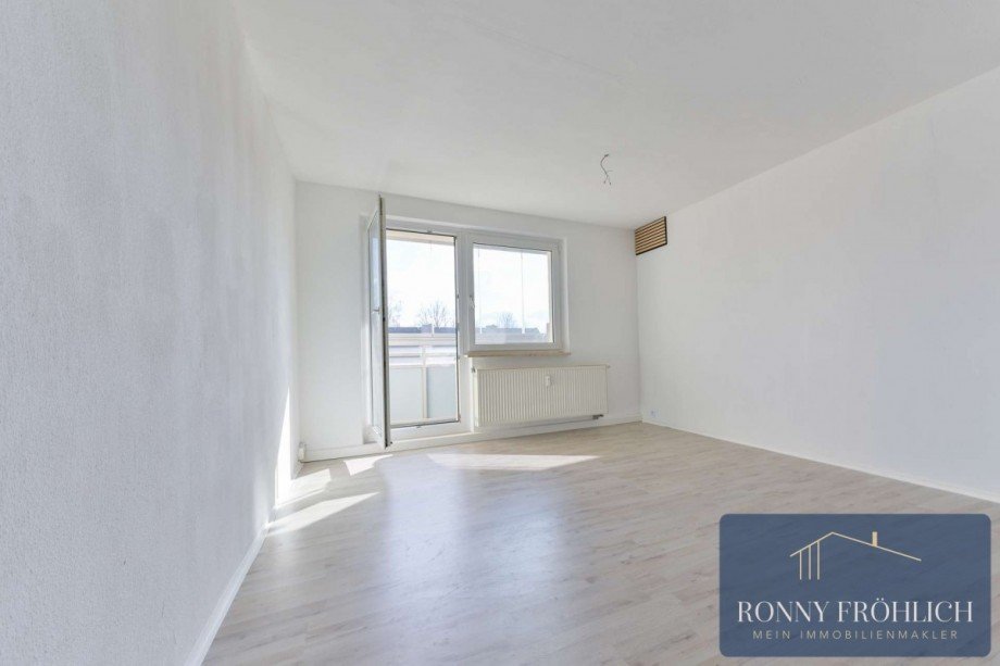 Wohnzimmer Dachgeschosswohnung Zw�nitz