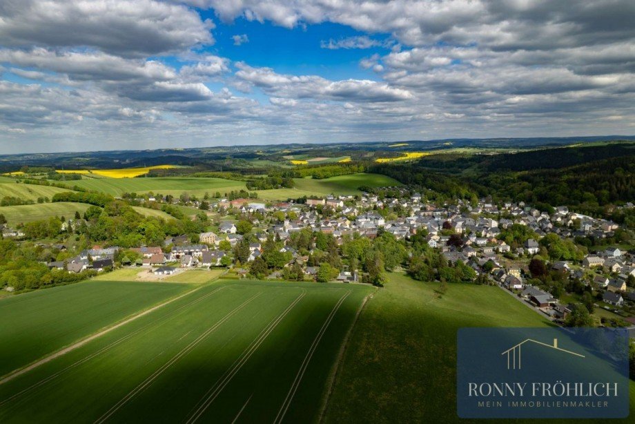 Panorama Thum Dachgeschosswohnung Thum