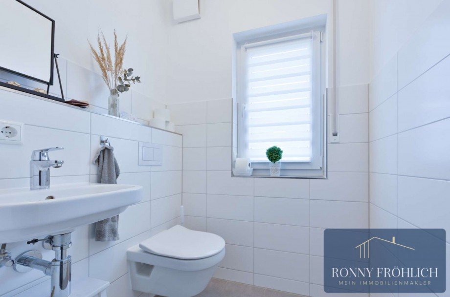 G�ste-WC, EC Einfamilienhaus Gro�r�ckerswalde