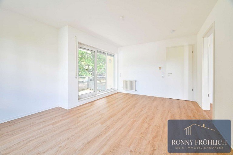 Wohnzimmer 2-2 Chemnitz Etagenwohnung Moderne 2-Raum-Wohnung in Chemnitz mit Balkon und Tiefgaragenstellplatz auf dem Ka�berg in Chemnitz