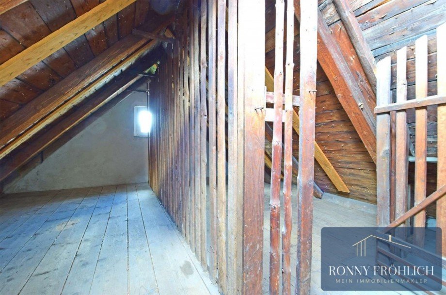 Dachboden Mehrfamilienhaus Zw�nitz