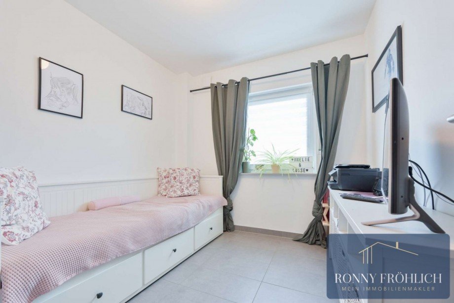 Schlafzimmer, EG Einfamilienhaus Gro�r�ckerswalde