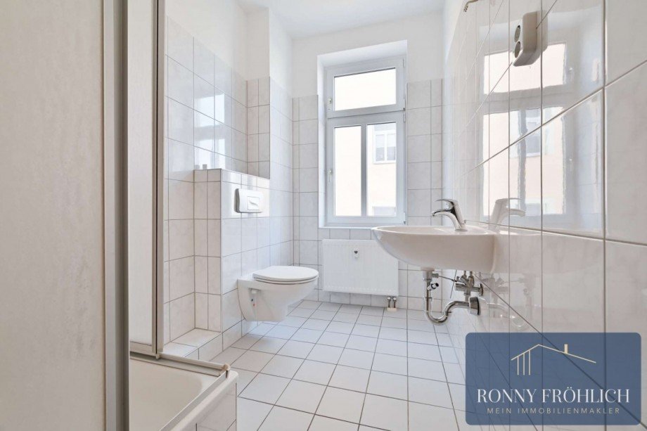 Bad mit Dusche Erdgeschosswohnung Chemnitz