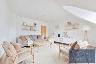 Hauptbild Charmante 3 Zimmer Wohnung, Wannenbad & besonderem Wohnflair in zentraler Lage von Annaberg-Buchholz