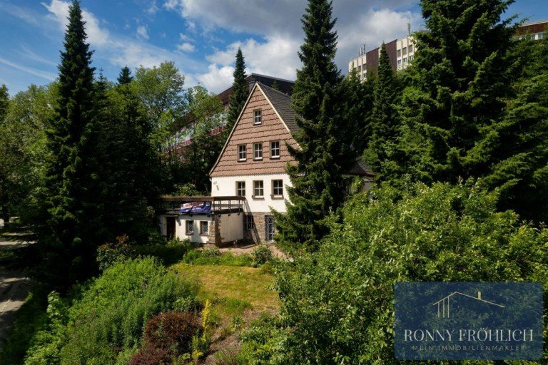 Au�enansicht (36) Oberwiesenthal Mehrfamilienhaus Oberwiesenthal: Erfolgreiches Ferienhaus mit 7 Fewos & Wellnessbereich f�r Wintersportliebhaber!