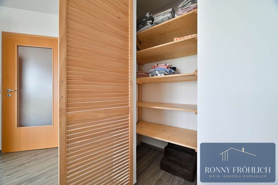 Einbauregal Schlafzimmer Einfamilienhaus Zwickau