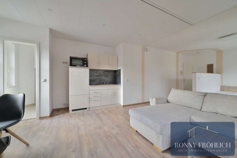 Einbauk�che Wittgensdorf Wohnung M�BLIERTE 1 Raum Wohnung in Wittgensdorf / Chemnitz mit Einbauk�che + Tageslichtbad