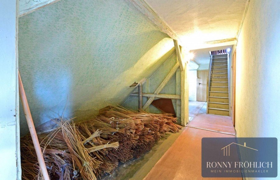 Dachboden Mehrfamilienhaus Zw�nitz
