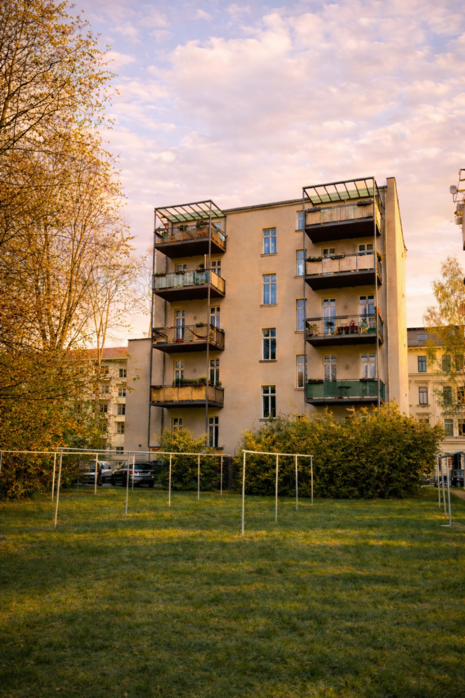 Hausansicht Balkone Etagenwohnung Leipzig