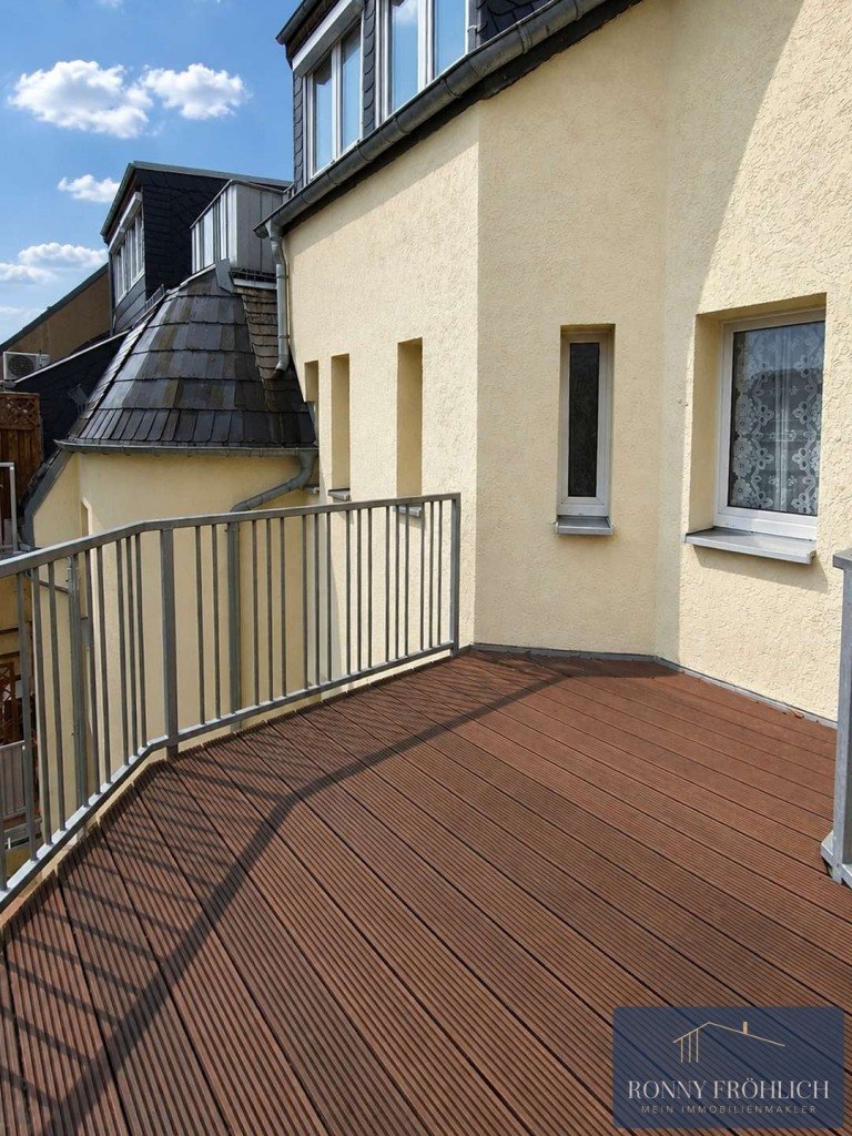 Balkon Chemnitz Dachgeschosswohnung Maisonette-Wohnen �ber den D�chern von Chemnitz - 4-Raum-Wohnung auf 2 Ebenen mit Balkon & Fahrstuhl