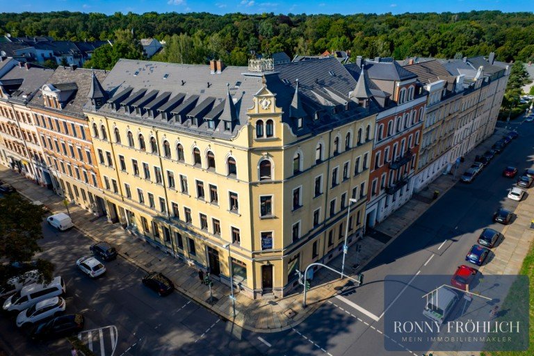 Hausansicht--2 Chemnitz Mehrfamilienhaus WOW! denkmalgesch�tztes Mehrfamilienhaus Chemnitz �ber 1.400 m� Fl�che in Schlosschemnitz