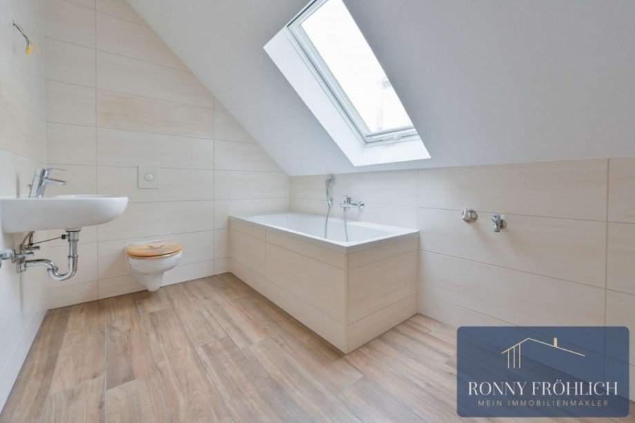 Badezimmer Dachgeschosswohnung Annaberg-Buchholz