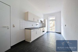 Hauptbild Helle 2-Raum-Wohnung mit Balkon, Tageslichtbad und Einbauküche in Altendorf