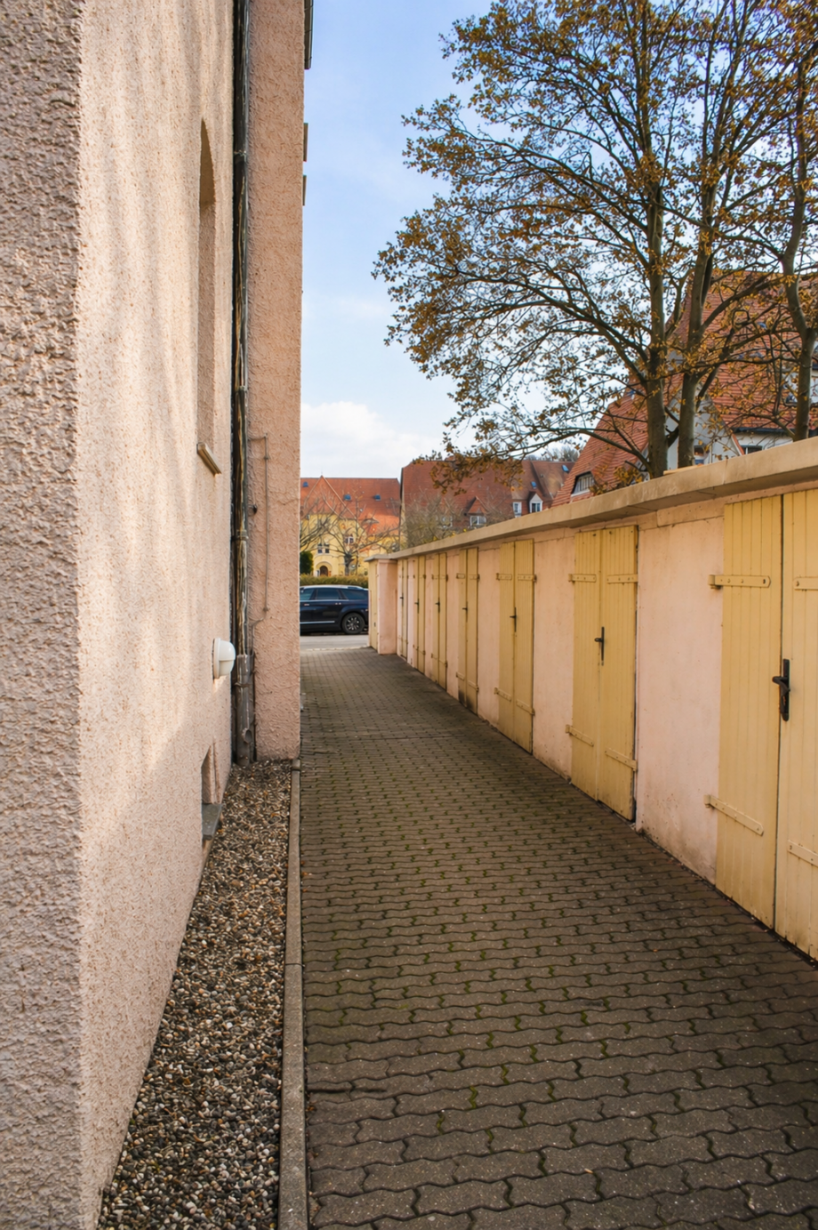 Seitengang / Garagen Etagenwohnung Heidenau