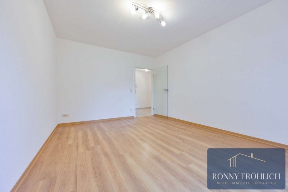 Wohnzimmer Erdgeschosswohnung Oelsnitz/Erzgebirge