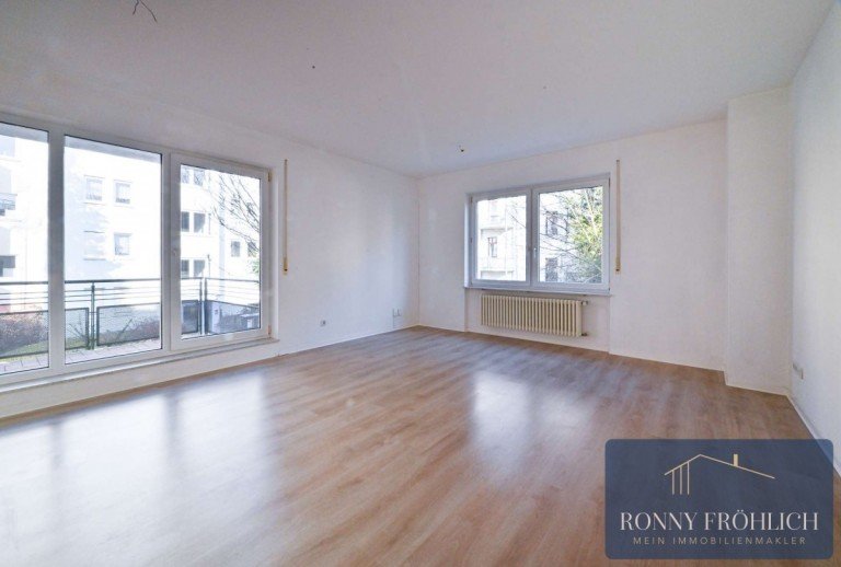 Wohnzimmer Chemnitz Wohnung Ihre neue Wohnung auf dem Ka�berg in Chemnitz mit Balkon + Tiefgarage, Bad mit Wanne & Dusche
