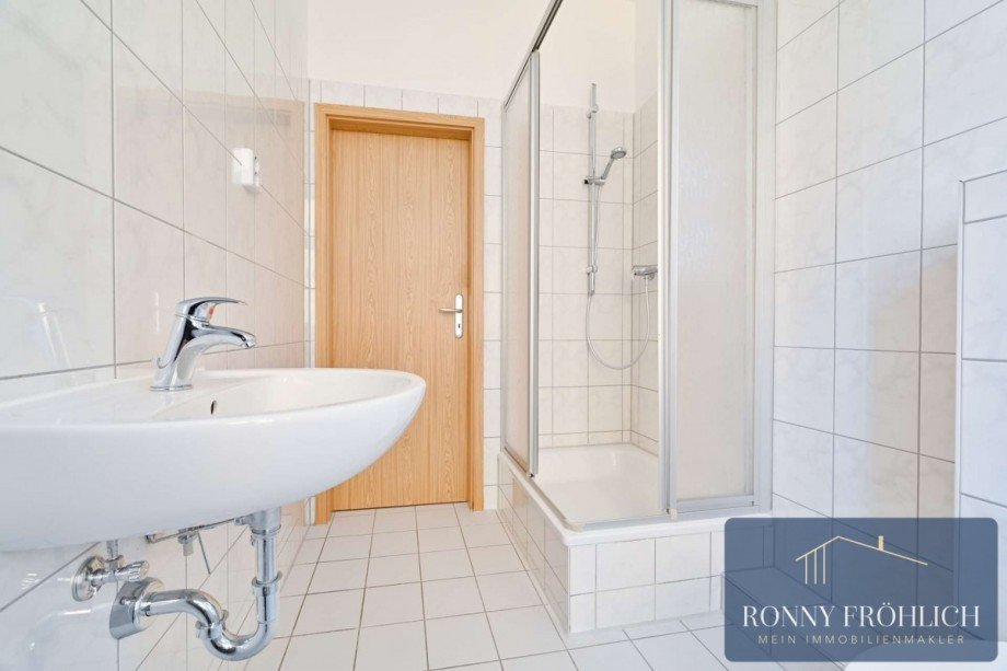 Bad mit Dusche Erdgeschosswohnung Chemnitz