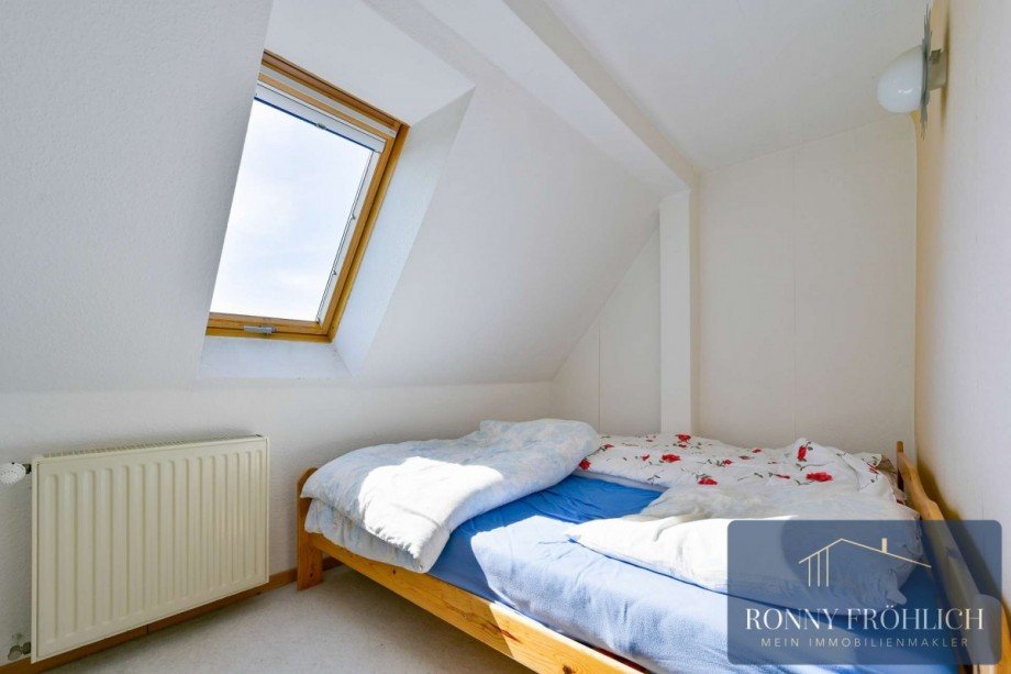 Schlafzimmer DG Doppelhaush�lfte Lichtenstein/Sachsen