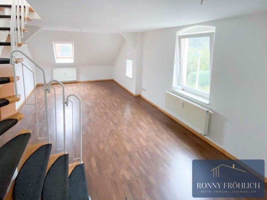 Wohnzimmer 1-2 Dachgeschosswohnung Oelsnitz/Erzgebirge