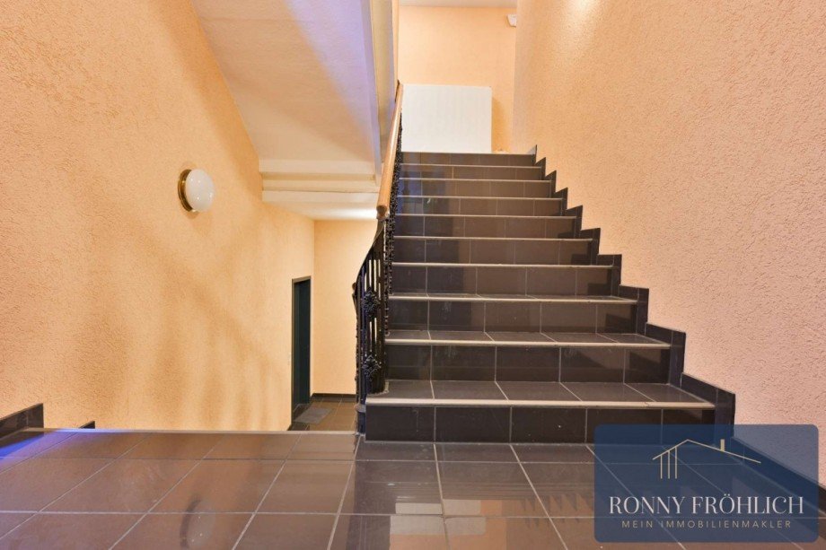 Treppenaufgang Wohnung Hohenstein-Ernstthal